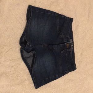 High rise stretchy jean shorts